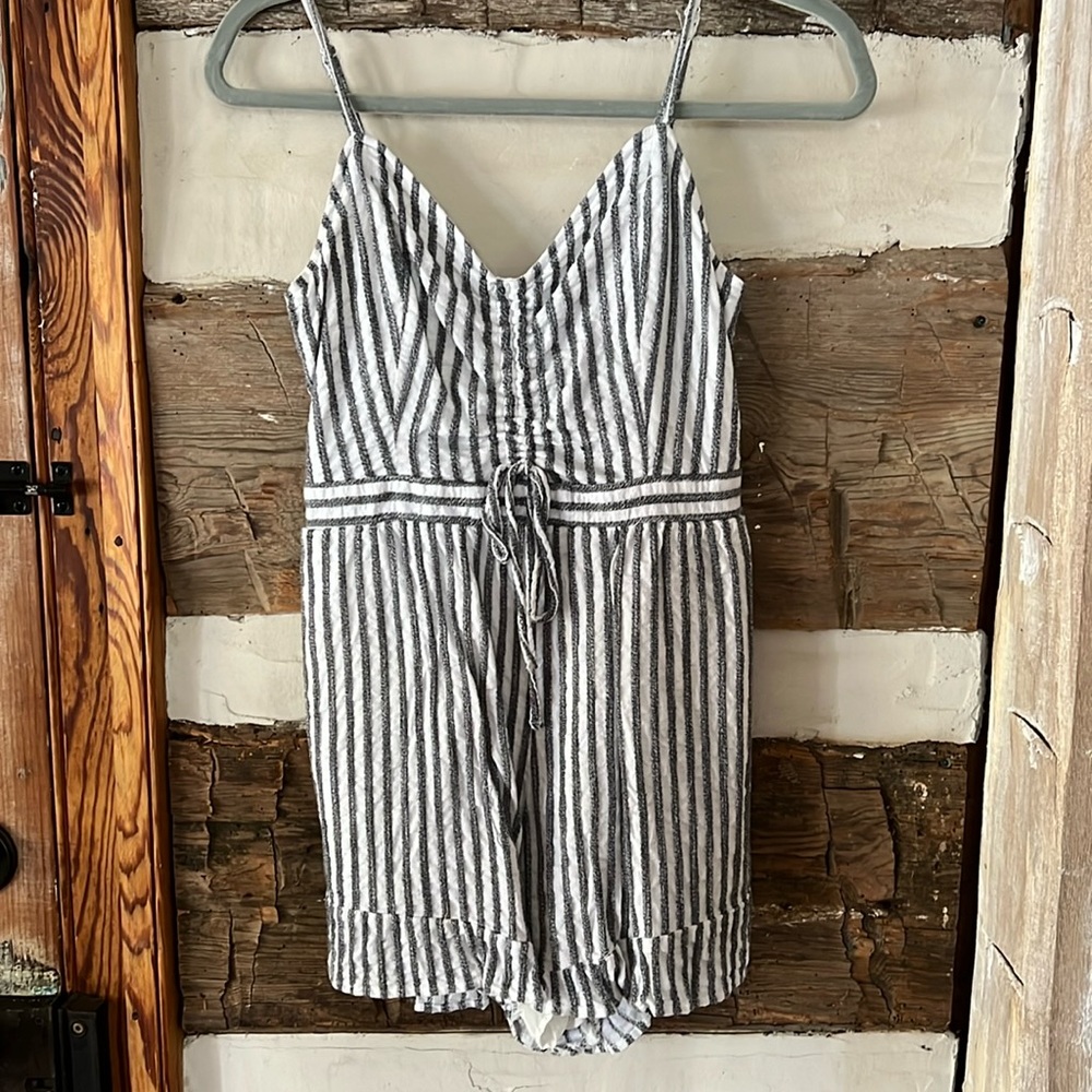 American Eagle Size Small Striped Sleeveless Romper
